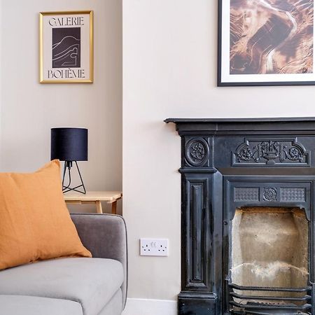 Luxury 3 Bedroom 2 Bathroom House, Fulham By 360Stays Лондон Экстерьер фото