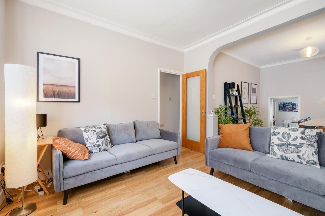 Luxury 3 Bedroom 2 Bathroom House, Fulham By 360Stays Лондон Экстерьер фото