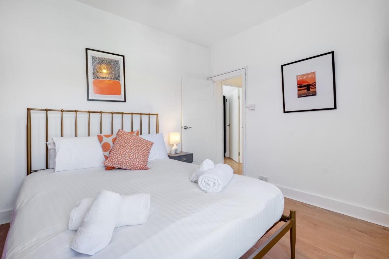 Luxury 3 Bedroom 2 Bathroom House, Fulham By 360Stays Лондон Экстерьер фото