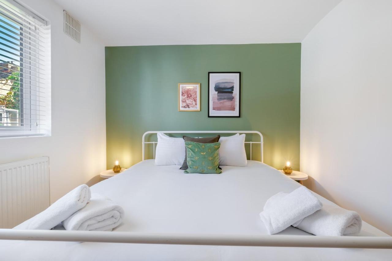 Luxury 3 Bedroom 2 Bathroom House, Fulham By 360Stays Лондон Экстерьер фото