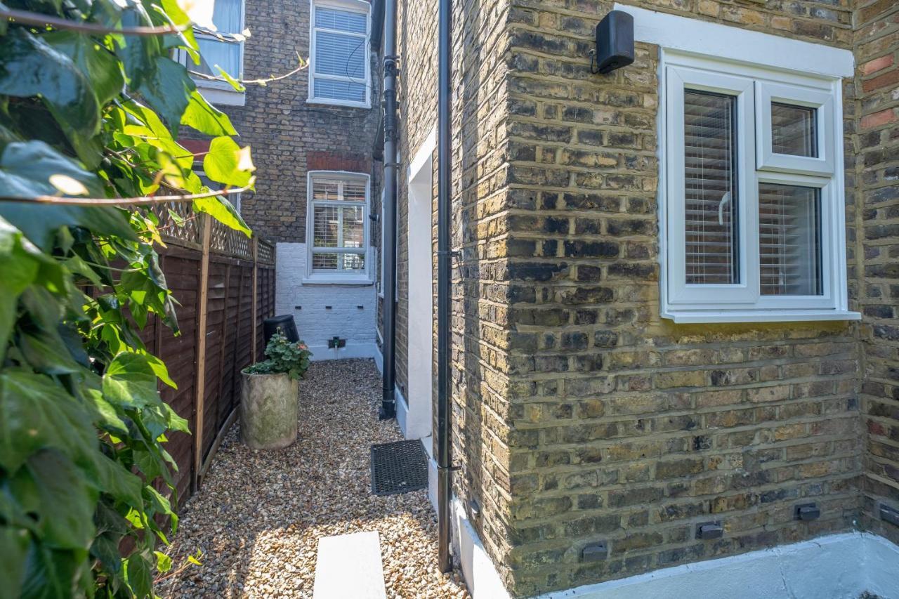 Luxury 3 Bedroom 2 Bathroom House, Fulham By 360Stays Лондон Экстерьер фото