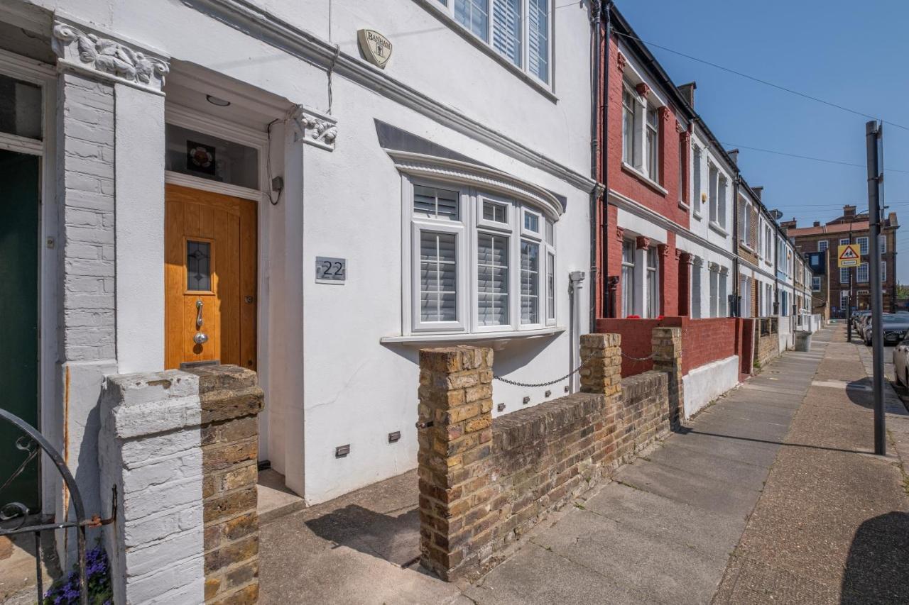 Luxury 3 Bedroom 2 Bathroom House, Fulham By 360Stays Лондон Экстерьер фото
