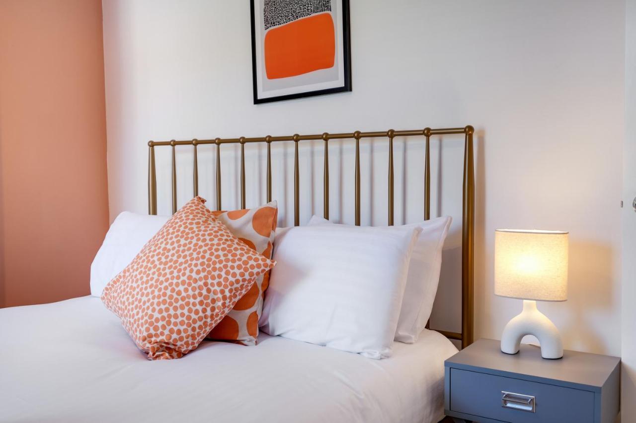 Luxury 3 Bedroom 2 Bathroom House, Fulham By 360Stays Лондон Экстерьер фото