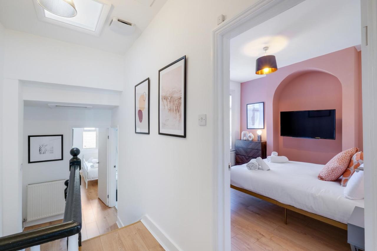 Luxury 3 Bedroom 2 Bathroom House, Fulham By 360Stays Лондон Экстерьер фото